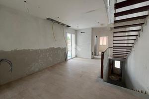 3 LOCALI A CAPANNORI