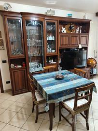 Armadio per soggiorno, tavolo e divano letto
