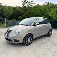Lancia Ypsilon 1.3 MJT 90 CV Oro Giallo