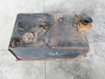 Serbatoio carburante Land Rover Defender del 1988