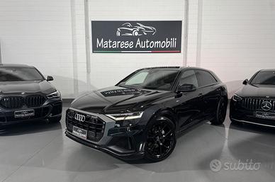 Audi Q8 S-Line Quattro 50 mhev tiptronic 3.0cc 286