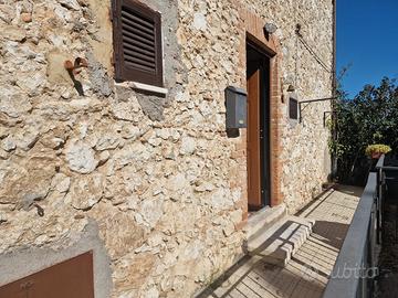 Porzione di casa a Lugnano in Teverina