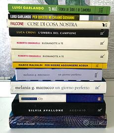 12 libri di autori italiani edizioni Rizzoli