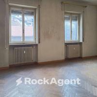 SPAZIOSO APPARTAMENTO IN CENTRO A COGGIOLA