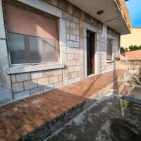 Semindipendente piano terra con spazi esterni