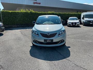 Lancia Ypsilon Hybrid 1.0 70 CV
