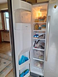 Frigo congelatore  side by side della Whirpool