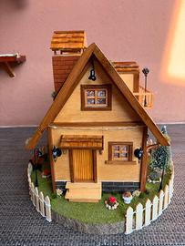 Casetta in miniatura artigianale fatta a mano