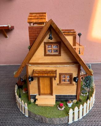 Casetta in miniatura artigianale fatta a mano