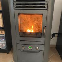 STUFA A PELLET IRIS EDILKAMIN