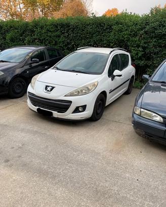 Ricambi Peugeot 207 2008 vari modelli e colori