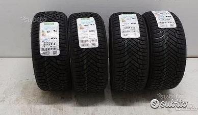 Kit. Di 4 gomme. Nuove165 65 14 nokian