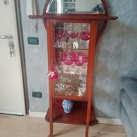 vetrinetta d'epoca con specchio