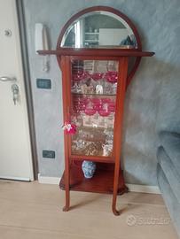vetrinetta d'epoca con specchio