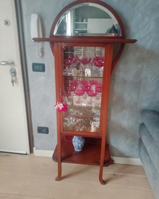 vetrinetta d'epoca con specchio