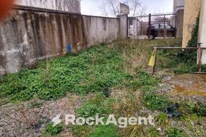 CORTE RECINTATA DI 80 MQ