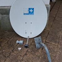 Antenna parabola, illuminatore e staffa