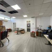 Magazzino 850mq in via Ammiraglio Rizzo