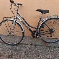 bicicletta da donna marca bianchi