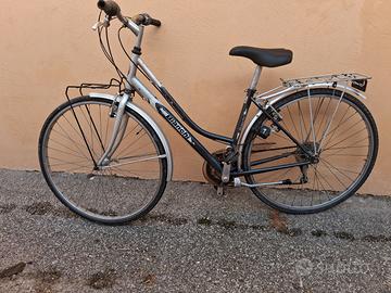 bicicletta da donna marca bianchi
