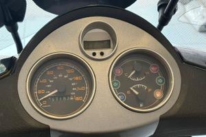 PIAGGIO CARNABY 200