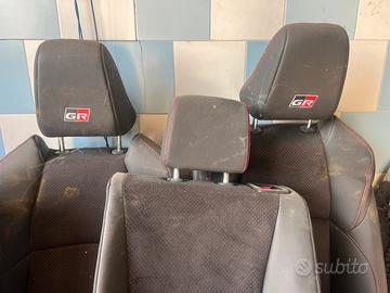 Sedili yaris gr