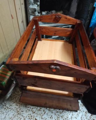 Culla a dondolo in legno  