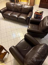 Divano e poltrone Natuzzi in pelle