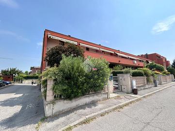VILLA A SCHIERA A CALVISANO