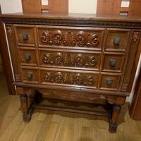 Cassettiera in legno