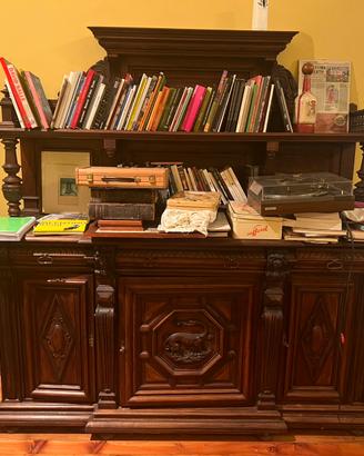 Libreria Credenza antica in legno massello