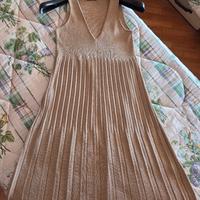 abito in maglione oro plissettato 