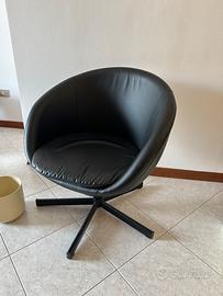 Poltrona girevole in ecopelle