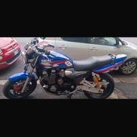 Yamaha XJR