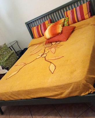 letto matrimoniale con materasso, rete a doghe,