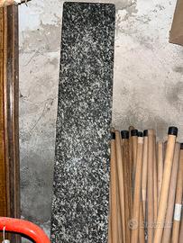 Marmo per ripiano o come mini schienale cucina