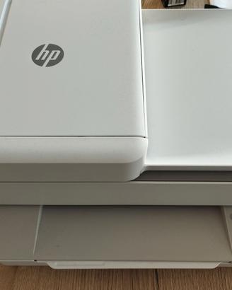 Stampante HP a colori praticamente nuova
