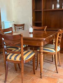 Tavolo allibgabile giorgio piotto con sedie