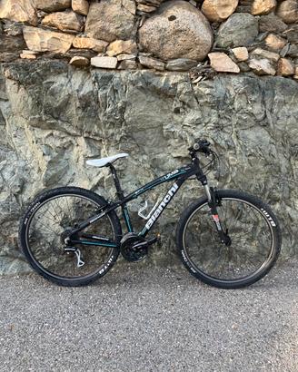 MTB Bianchi modello Kuma 27.4
