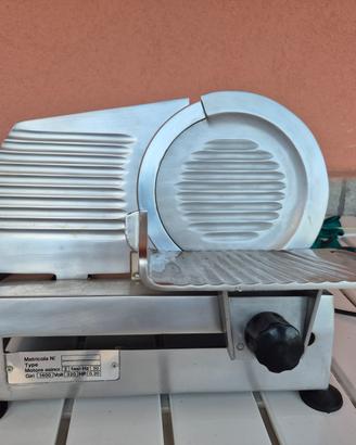 Affettatrice professionale