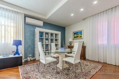 Tavolo da pranzo + 6 sedie Calligaris