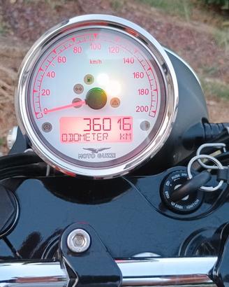 Moto Guzzi V9 Roamer