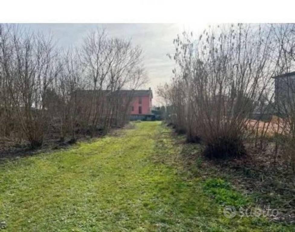 Immobile in asta di 2780 m² a Borgo Virgilio - Vista 2