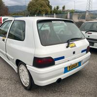 Renault Clio 2.0i 16V Uso Pista - Roll bar