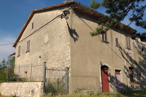 Immobile su tre piani