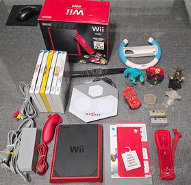 Nintendo WII mini rossa  accessoriata 
