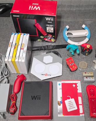 Nintendo WII mini rossa  accessoriata 