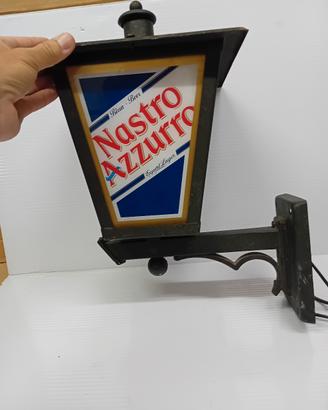 Nastro azzurro insegna luminosa  pub birra 