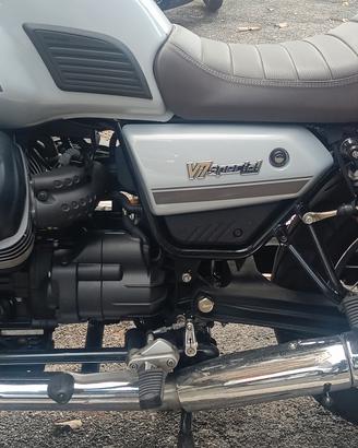moto Guzzi v7 850 special