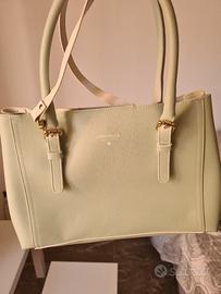 Borsa a tracolla e a mano, prezzo trattabile.